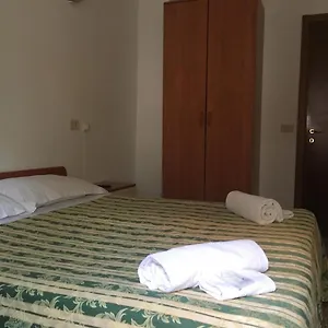 Primavera Hotel
