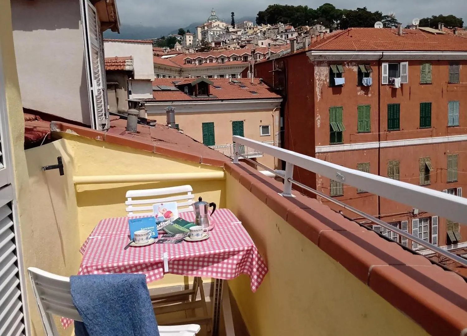 Mansarda Centrale Sanremo Italy