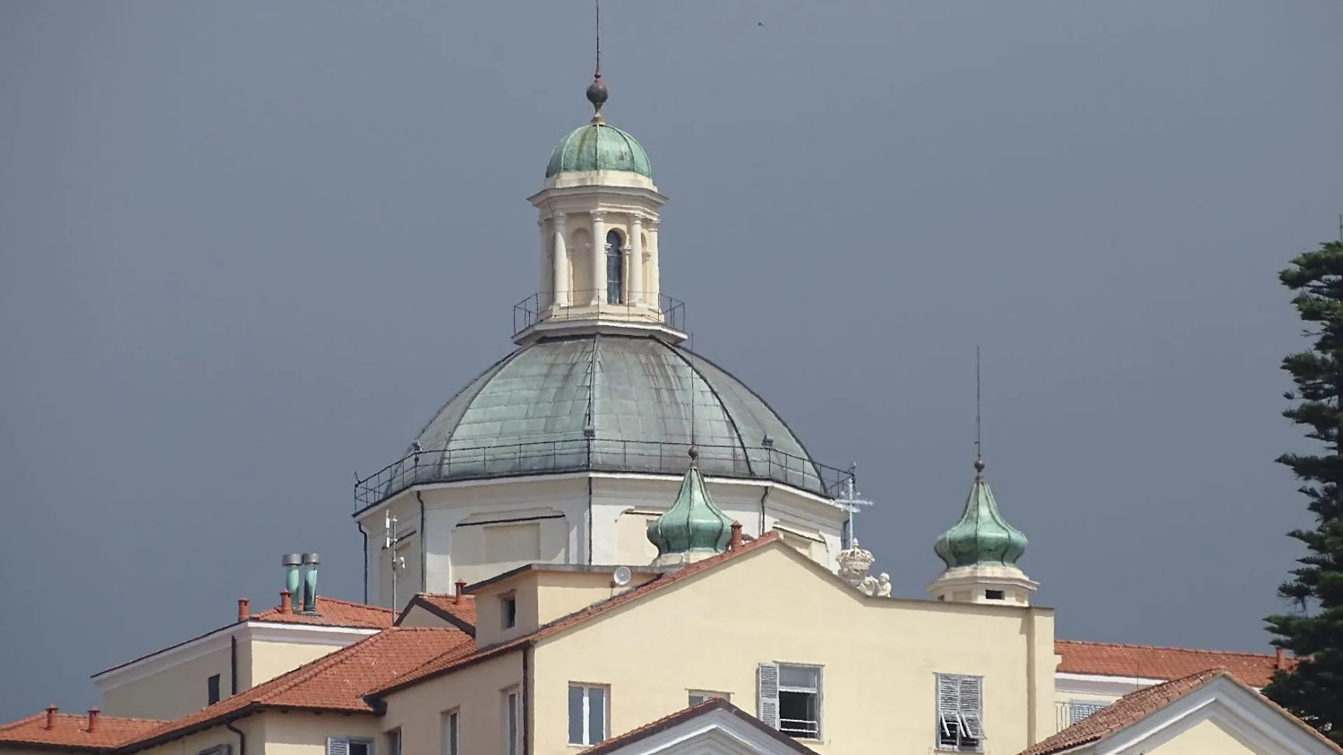Mansarda Centrale Sanremo Apartment