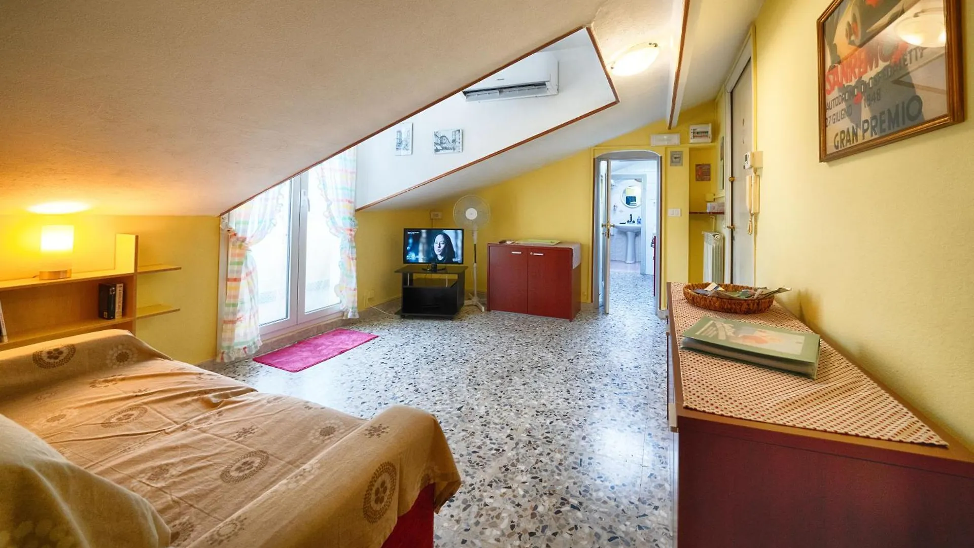 Apartment Mansarda Centrale Sanremo