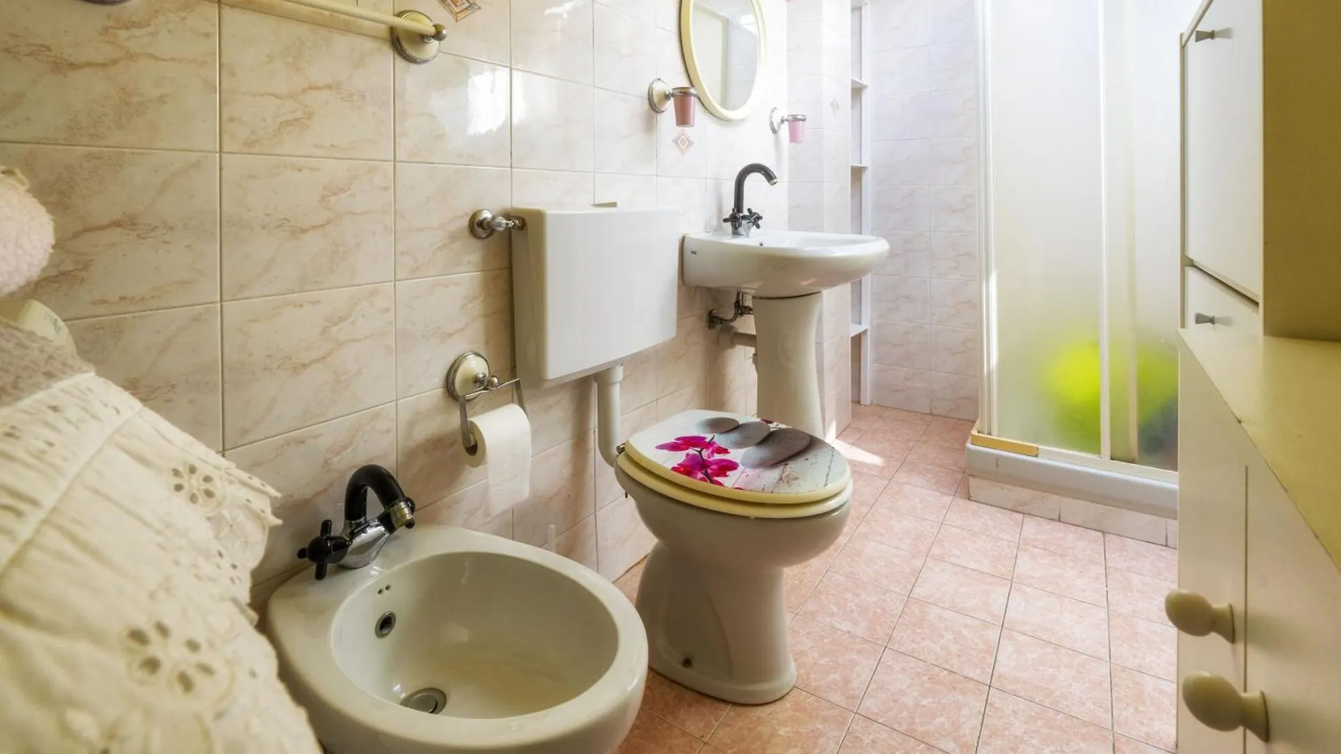 Apartment Mansarda Centrale Sanremo Italy